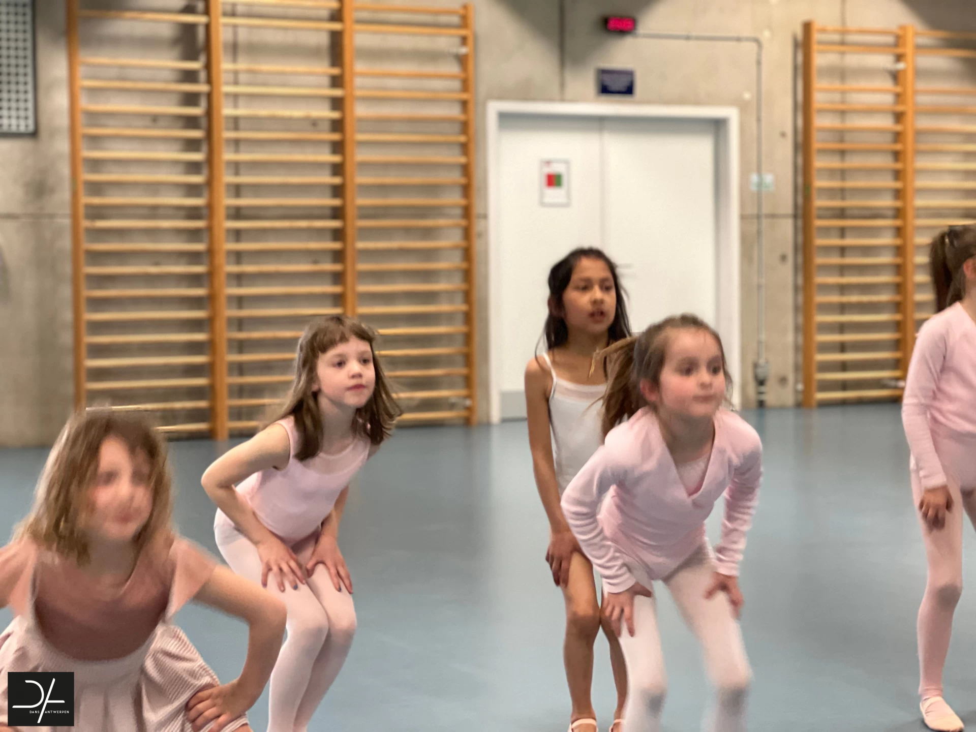 Meekijken bij... Initiatie Klassiek Ballet 6+
